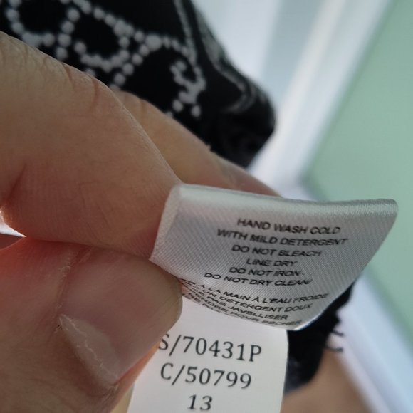 Laura Petites short dress, size 4 petite black dress with white design - Picture 7 of 7